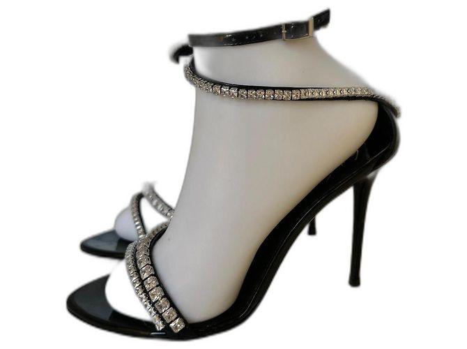 Giuseppe Zanotti Strass Sandalen Schwarz Lackleder 38