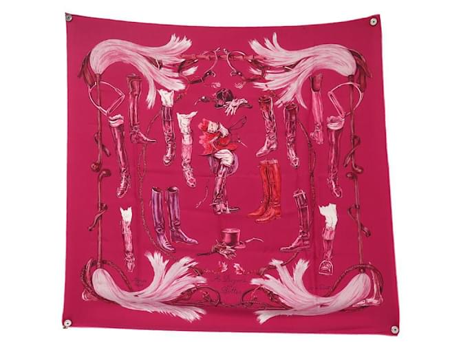 Hermès FOULARD HERMES A PROPOS DE BOTTES XAVIER DE PORET CARRE 90 SOIE ROSE SCARF  ref.2049783