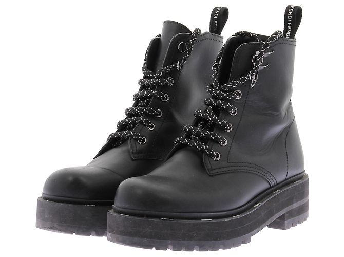 Botas ankle FENDI T.EU 37 Couro Preto