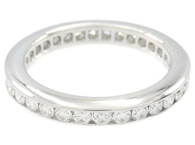 Runder Kanalset-Ring von Harry Winston