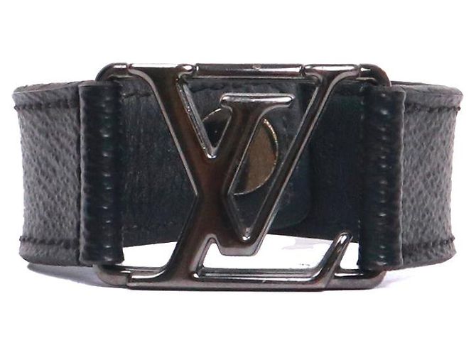 LOUIS VUITTON - Louis Vuitton LV Slim Bracelet in Eclipse Monogram Canvas (T19) Black