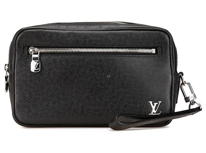 Louis Vuitton Black Taiga Pochette Kasai Leather  ref.2060377