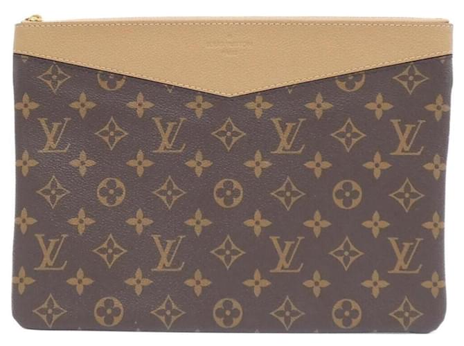 Louis Vuitton Monogram Daily Pouch M64591 Brown Patent leather  ref.2063833