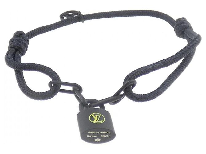 Bracciale charm nero Lockit Virgil Abloh di Louis Vuitton