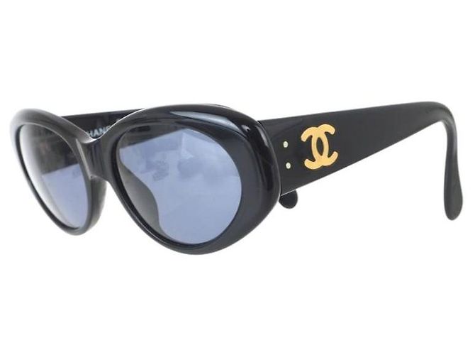 Gafas de sol ovaladas negras con logo CC dorado Chanel 05974 Negro