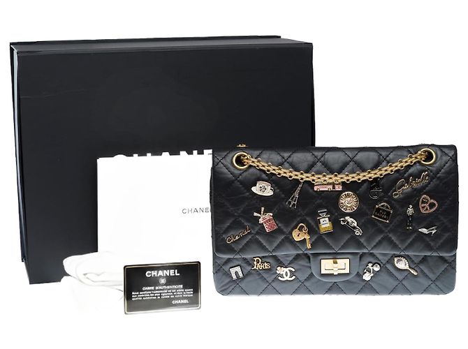 Bolsa CHANEL 2.55 em Couro Preto - 102558