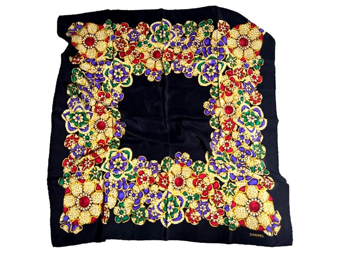 Foulard in seta Chanel Nero Multicolore Gold hardware