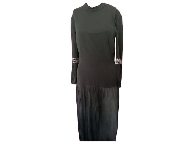 Schwarzes Midi-Kleid mit Glockenärmeln von Vilshenko
