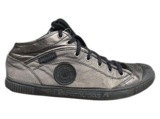 Pataugas Sneaker aus Leder Grau