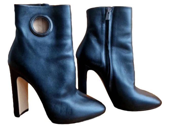 Autre Marque Ninalilou Stiefeletten aus Nappa-Leder Schwarz