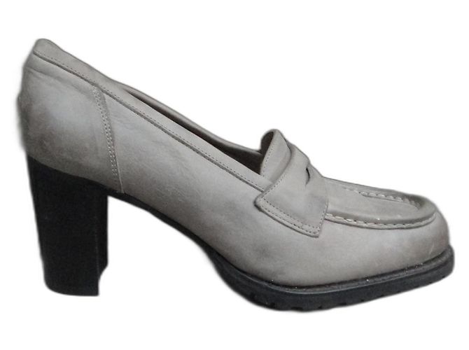 Paraboot Mokassins mit Absatz Grau Leder