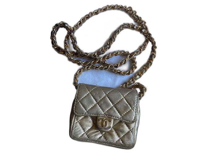 Mini Bolsa Chanel Couro Dourado