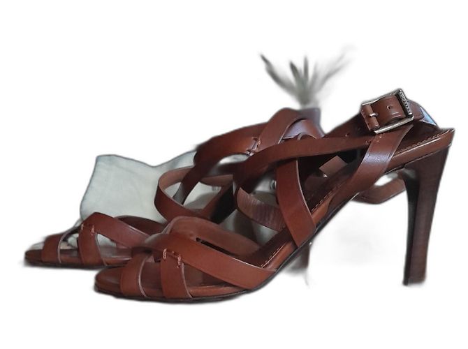 Sandali Burberry in pelle marrone