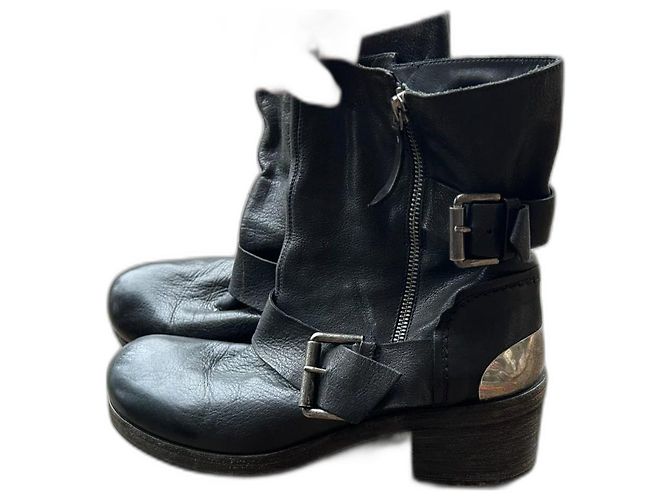 Botines Vic Matié de piel negra Negro