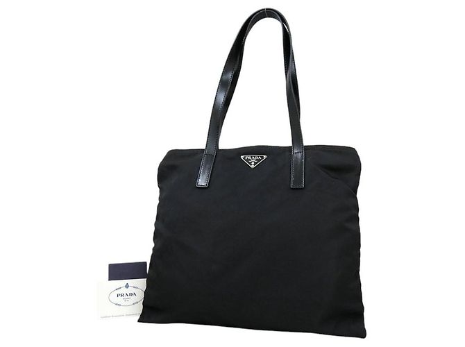 Bolso de hombro de cuero de ternera negro con logo de nylon Prada
