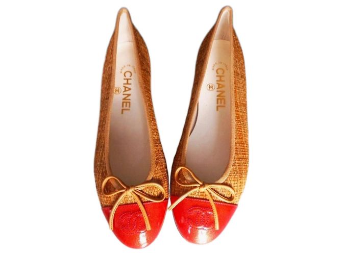Ballerine Chanel Camello e Rosso in Pelle Vernice