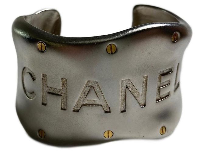 Chanel Armband aus silberfarbenem Metall
