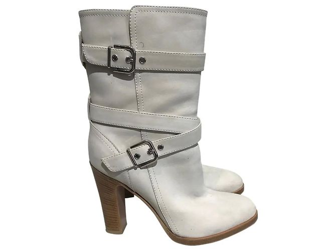 Botas GIANVITO ROSSI T.EU 37.5 Cuero Beige