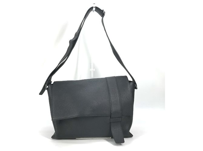 Hermès Hermes Taurillon Clemence Messenger Bag Black