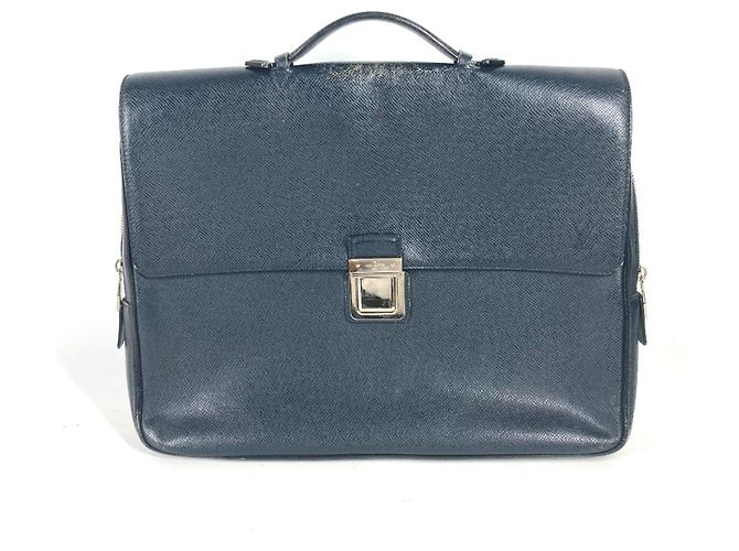 Bolso de Documentos Louis Vuitton Taiga Vasili PM Azul marino