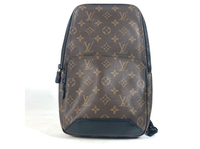Bolsa Sling Avenue Monogram Macassar da Louis Vuitton Marrom Preto