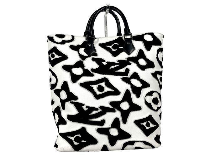 Louis Vuitton M45567 Tufted Monogram Cabas Shoulder Bag Black White