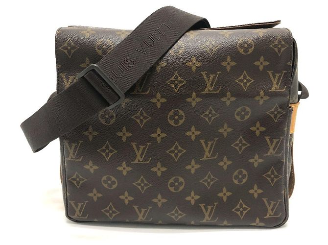 Bolso cruzado Monogram Naviglio de Louis Vuitton Castaño