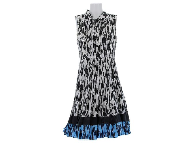 OSCAR DE LA RENTA Kleider T.US 8 Seide Schwarz
