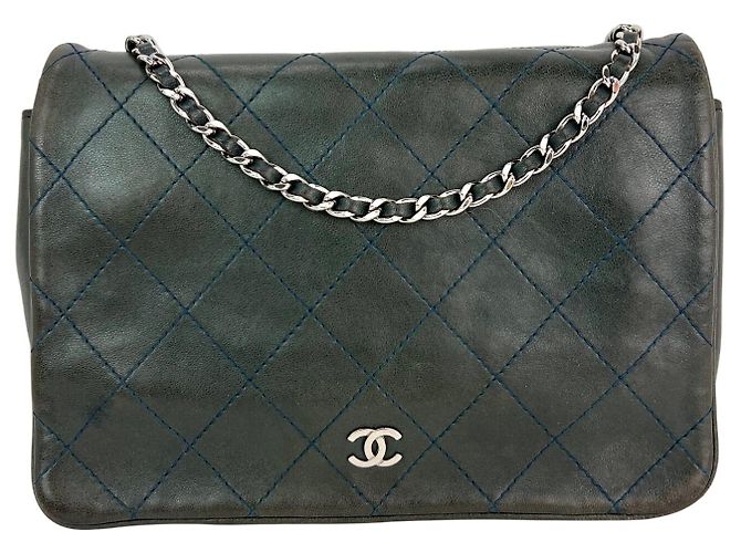 Chanel gesteppte Lammleder Geldbörse mit Kette Umhängetasche Grün