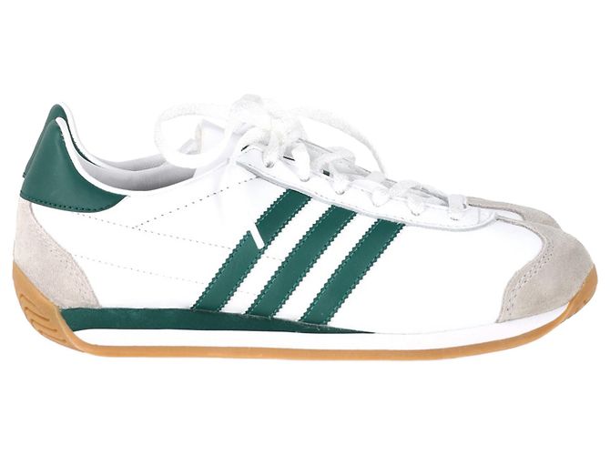 Autre Marque Baskets Adidas Country en cuir blanc
