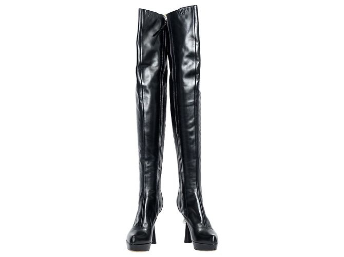 Louis Vuitton Botas altas con acentos de perlas falsas Negro