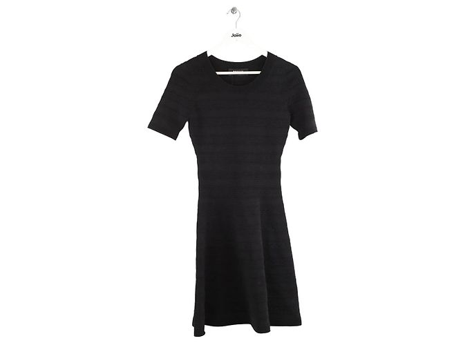 Paule Ka Schwarzes Kleid