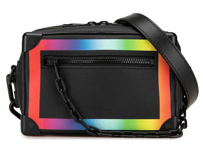 Bolsa Mini Soft Trunk Taiga Louis Vuitton M30351 Preto