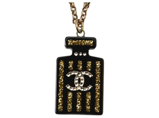 Collana Pendente Nera e Dorata Chanel Nero D'oro