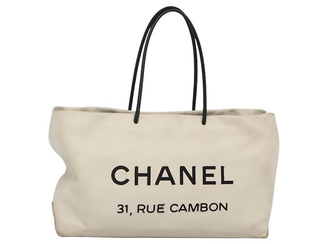 CHANEL Tote Tasche Leder Weiß Silber CC Auth ac3702