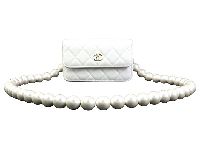 Chanel Wallet On Chain White
