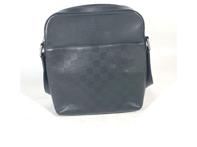 Borsa Pochette District Damier Infini Louis Vuitton Nero