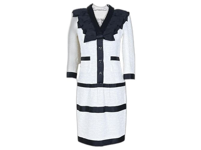 Chanel Ikonisches Tweedkleid von Claudia Schiffer 34 FR Roh