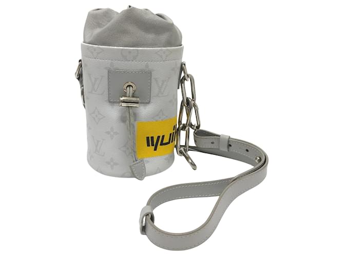 Louis Vuitton Chalk White Cloth  ref.2131055