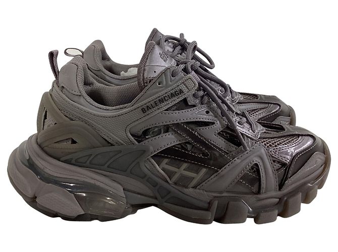 Day Balenciaga Track.2 Sneakers in Dark Grey Polyurethane