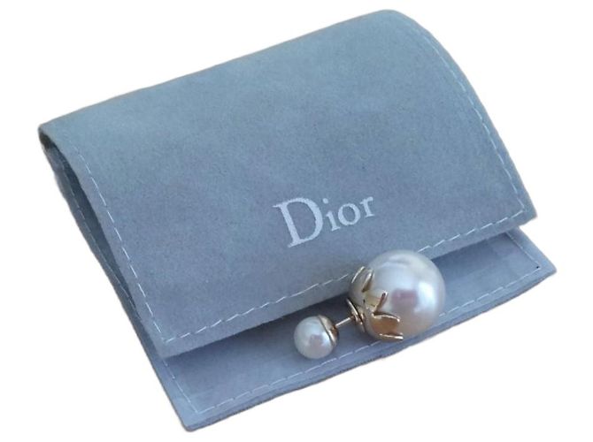 Boucles d'oreilles Dior Édition Limitée
