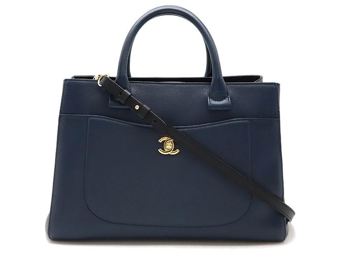 Bolsa de couro Chanel Neo Executive A69930 Preto
