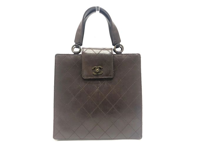 Bolsa de mão Chanel Matelassé Turnlock Marrom