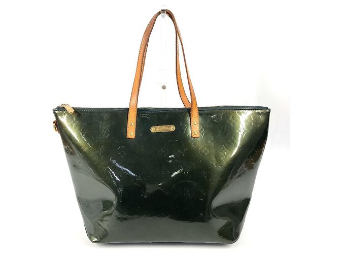 Sac à main Bellevue GM en Monogram Vernis de Louis Vuitton Bleu Vert