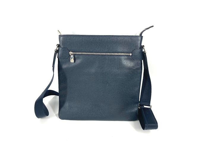 Bolsa de Ombro Sasha Taiga da Louis Vuitton Azul marinho