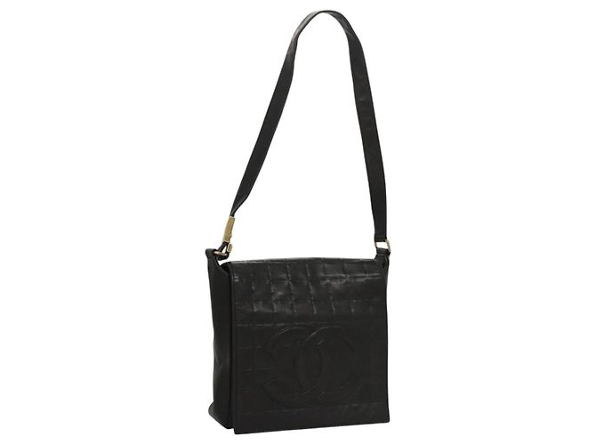 Bolsa de ombro CHANEL Choco Bar em couro de cordeiro preto CC Auth mr1233