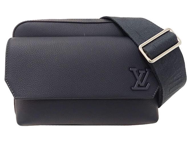 Louis Vuitton Men's Shoulder Bag in Navy Calf Leather Navy blue  ref.2139219