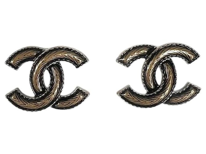 Orecchini Chanel CC oro invecchiato e ottone nero D'oro