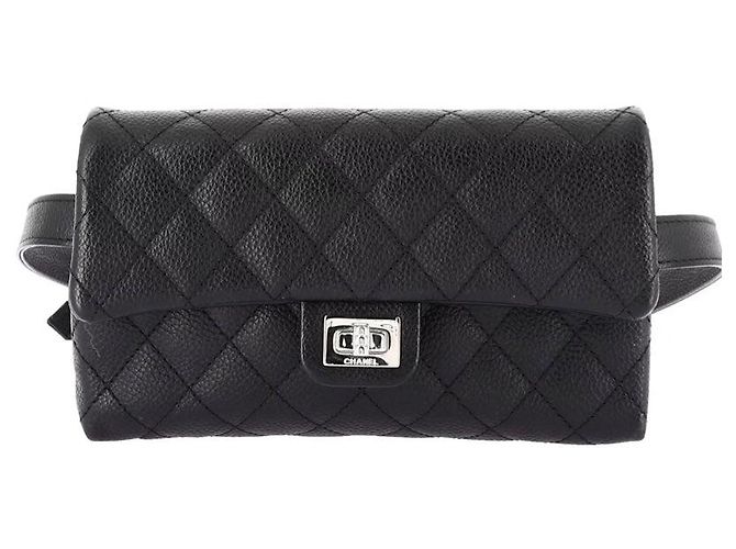 Chanel Gürteltasche aus schwarzem Leder