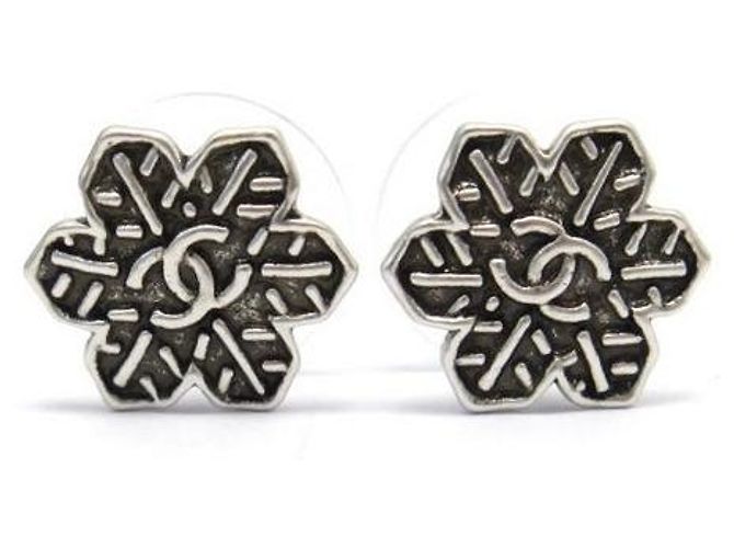 Chanel Ohrringe Blatt Silbermetall Cc